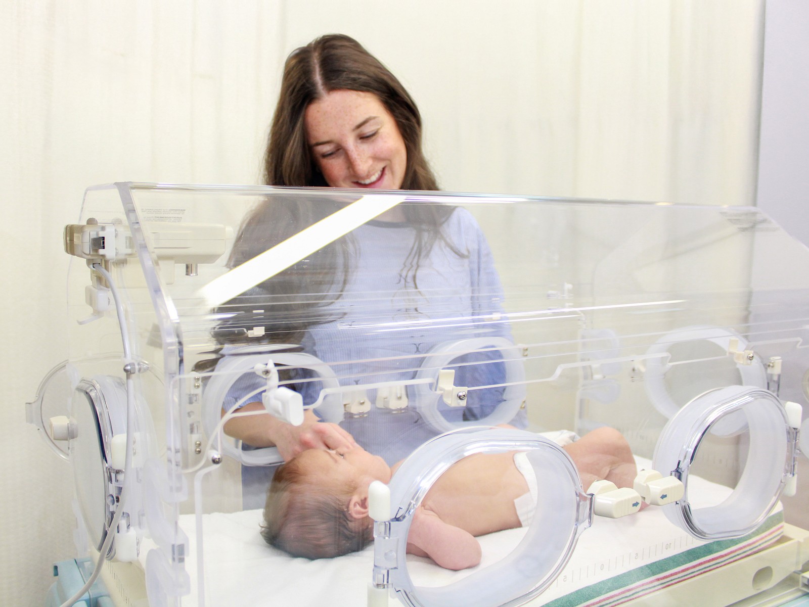 NICU Isolettes Provide a “Womb away from Womb” for Pre-term Babies in the Crucial First Days and Wee